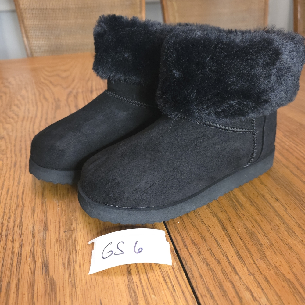 Source Unknown Black Faux Fur Cuff Kids Winter Boots